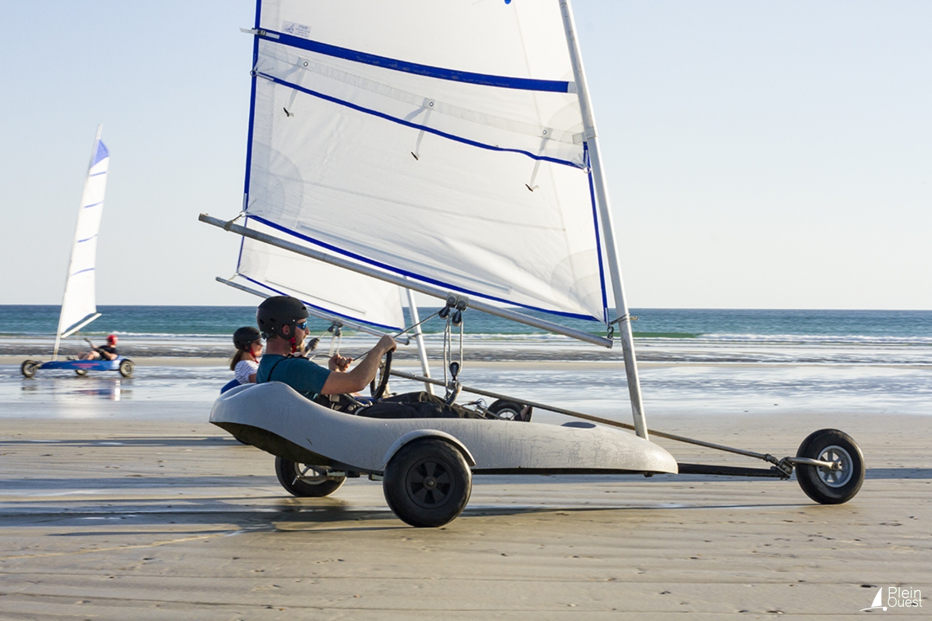 Plein Ouest Char a voile penhors